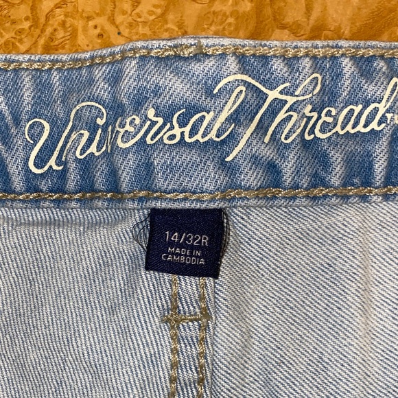 5/$50 Universal Thread Distressed Light Blue Denim Shorts Size 14 Regular - Picture 5 of 12